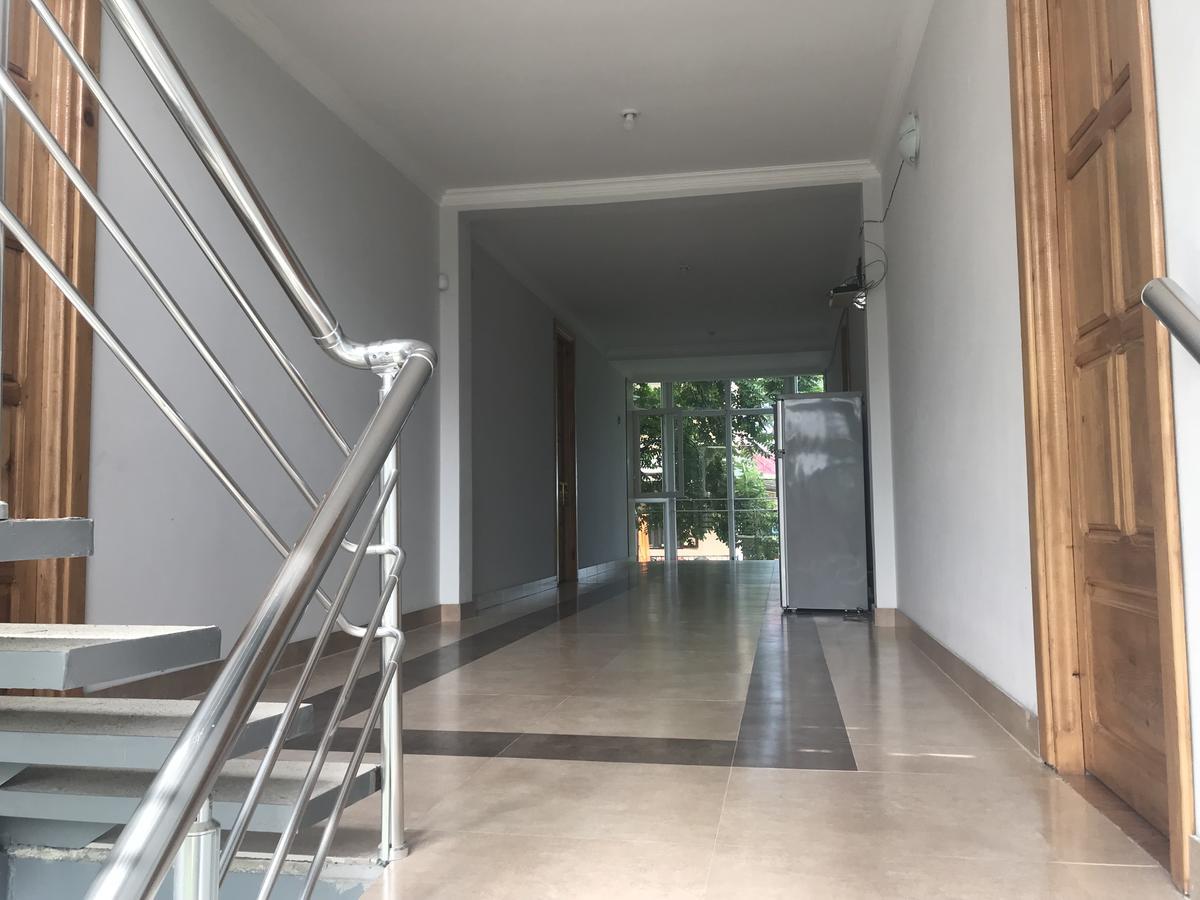 Green Hotel Уреки Екстериор снимка