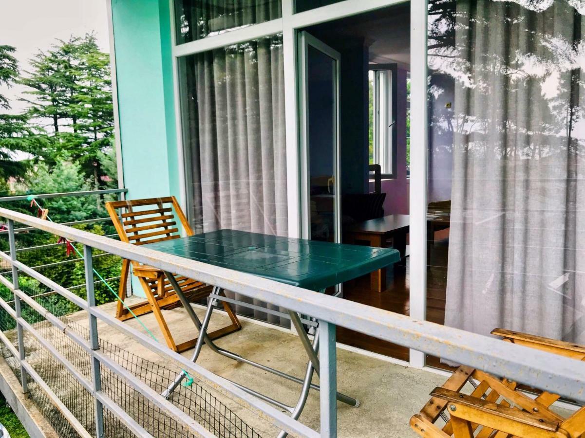 Green Hotel Уреки Екстериор снимка